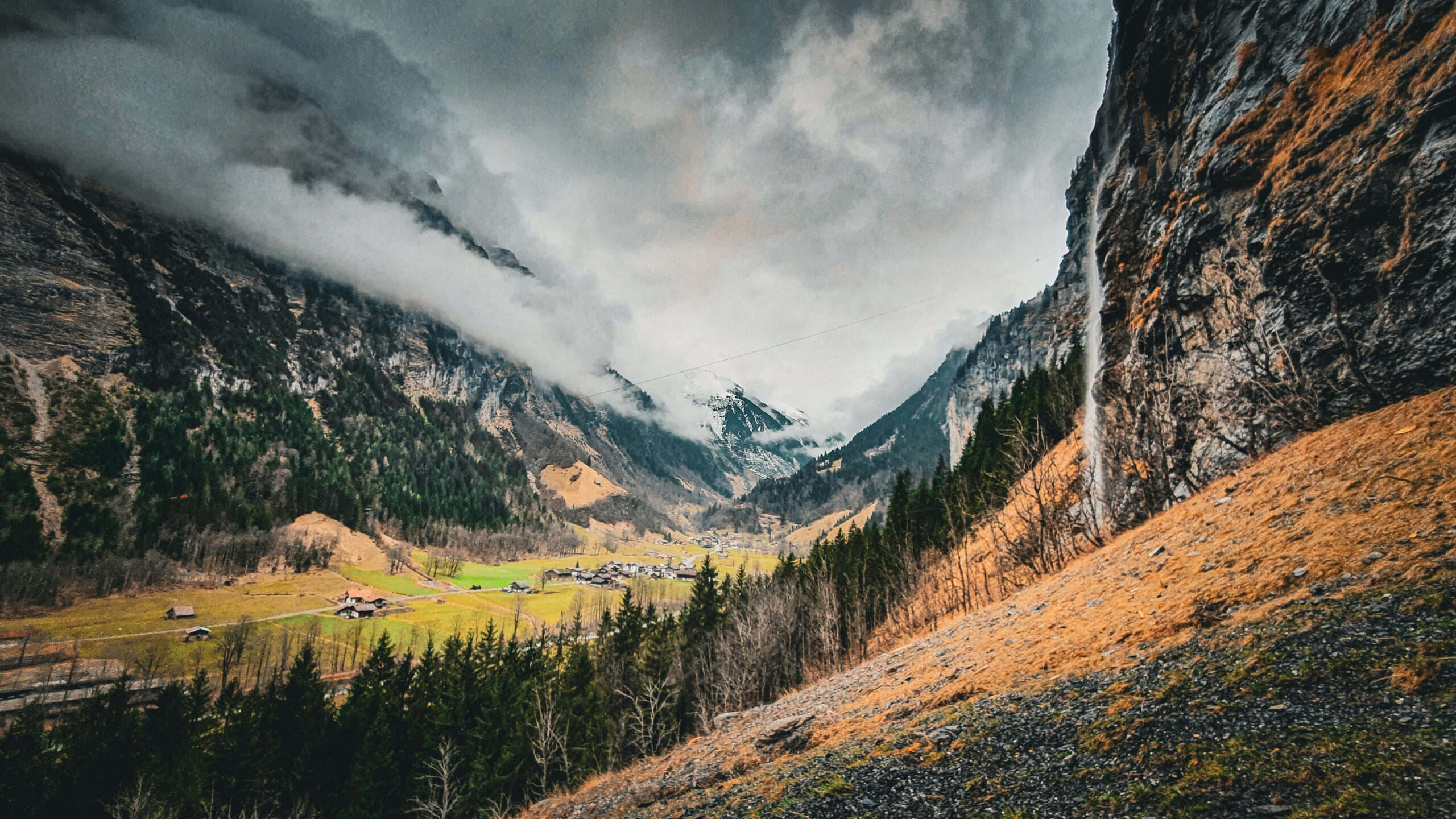 Lauterbrunnental, lauterbrunnen, wodospad, szwajcarii, Mürren, mira peta blog