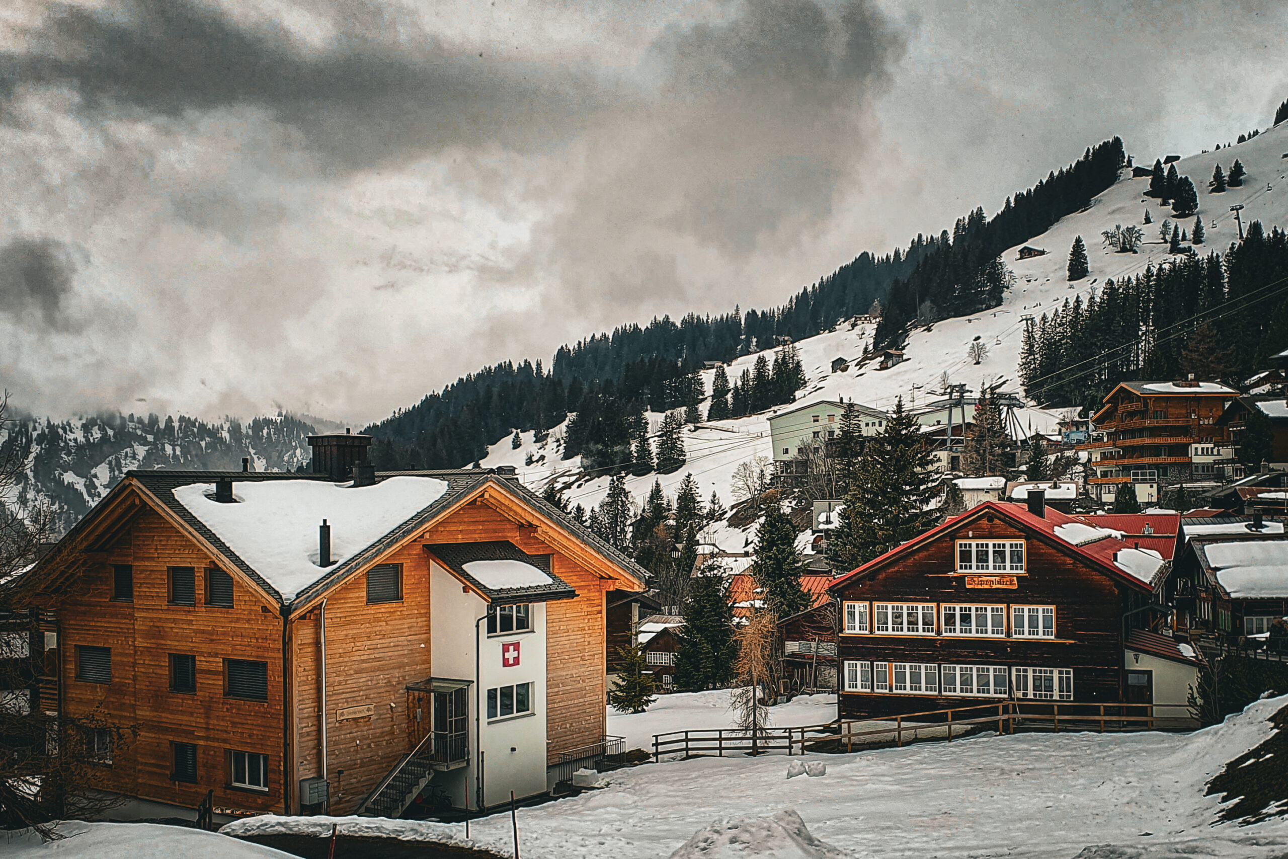 Lauterbrunnental, lauterbrunnen, wodospad, szwajcarii, Mürren, mira peta blog