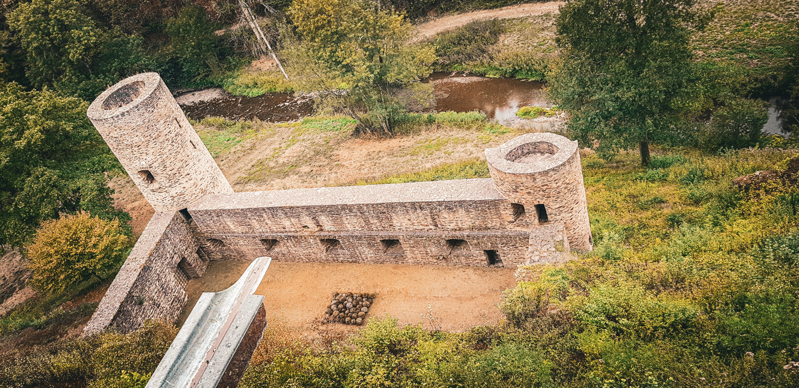 zamek eltz, zamek, zamek eltz niemcy, eltz, historii, mira peta blog, 